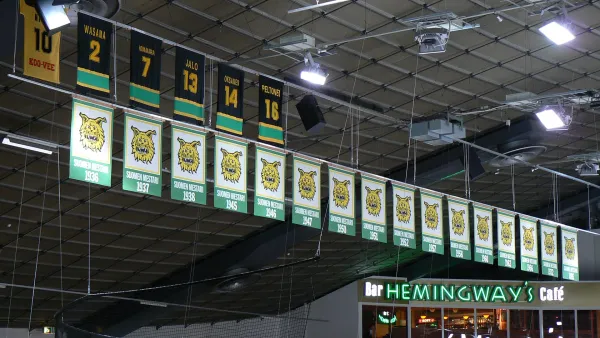Ilves shuts out Kärpät as Järvinen scores twice