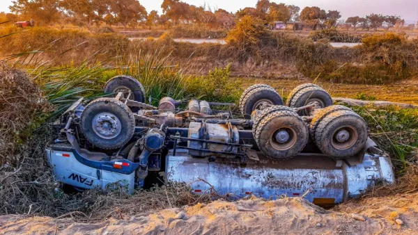 Vacuum Tanker Overturns into Ditch in Kangasala