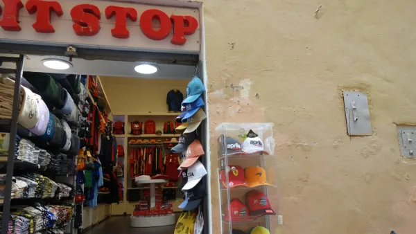 Vandals Empty Fire Extinguishers in Vacant Kohmankaari Shop, Rescue Crews Find No Fire