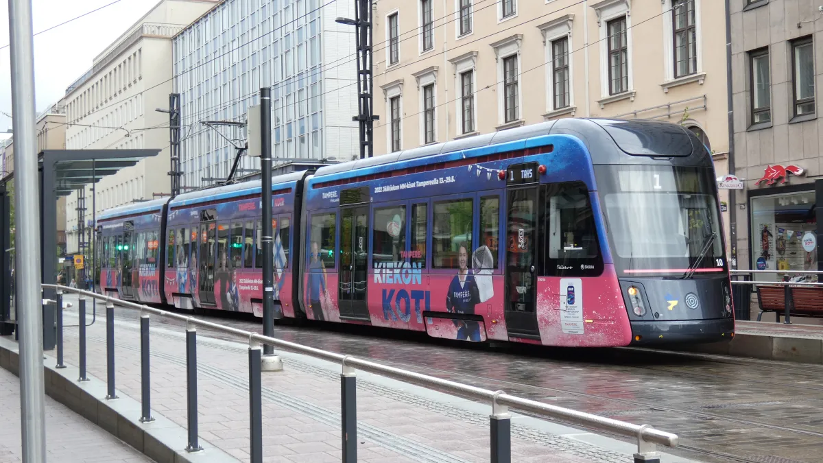 Tampere tramway line at Santalahti stop