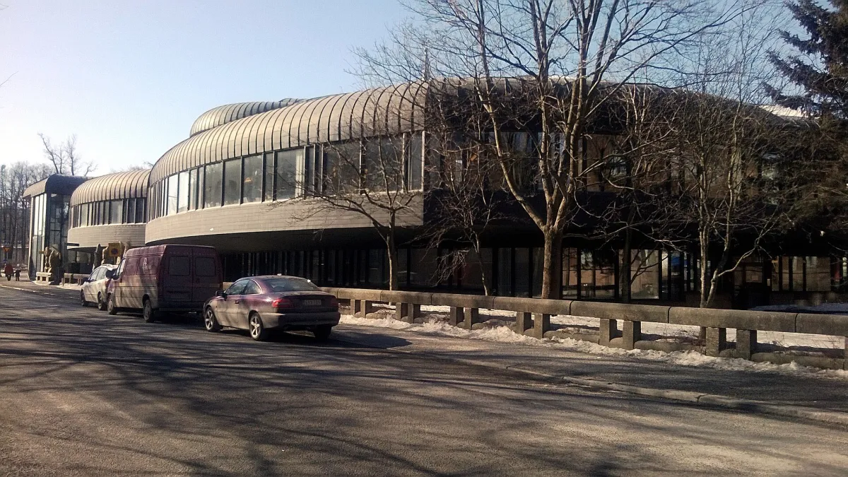 Tampere City Public Library main building "Metso", Finland. Architects Raili and Reima Pietilä, 1983–1986.