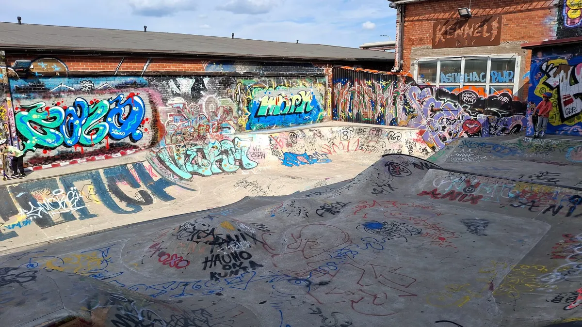 A skate bowl next to the Kenneli DIY indoor skatepark in Hiedanranta, Tampere, Finland.