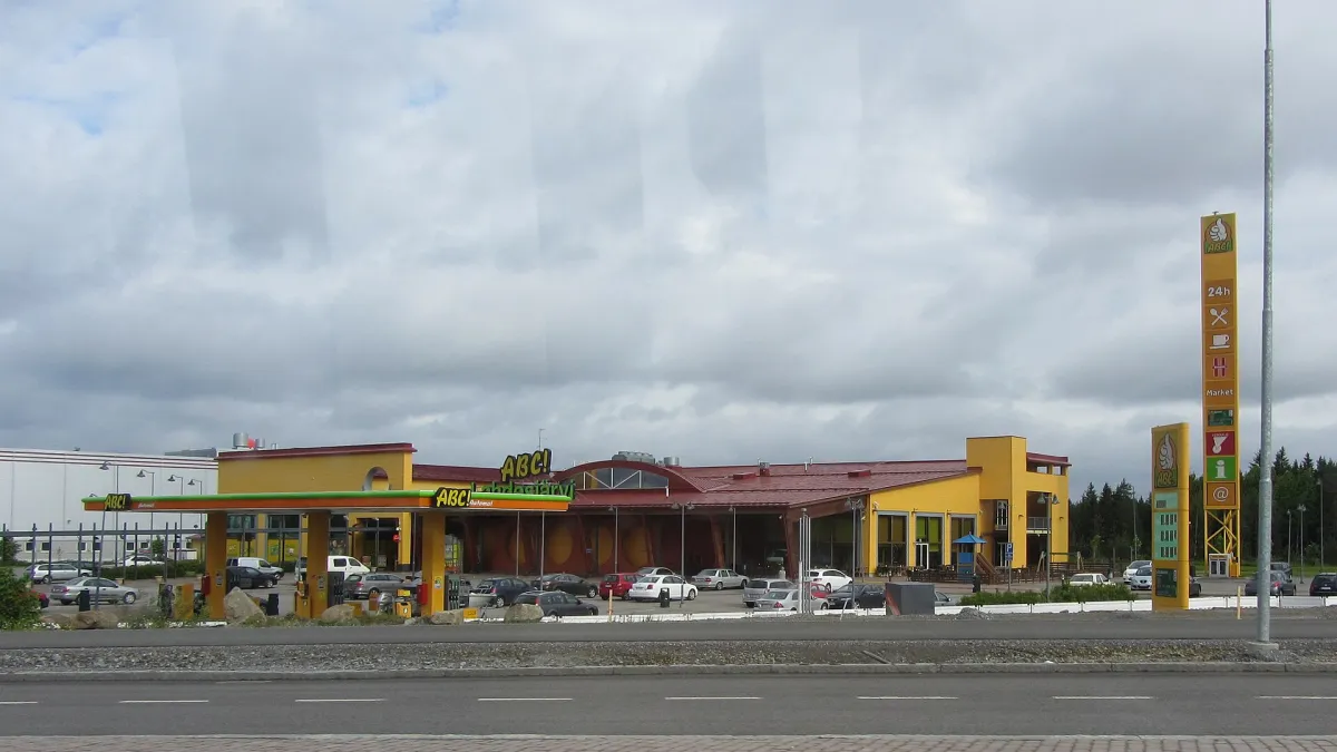The petrol station ABC! Lahdesjärvi in Tampere as seen through a bus window.
