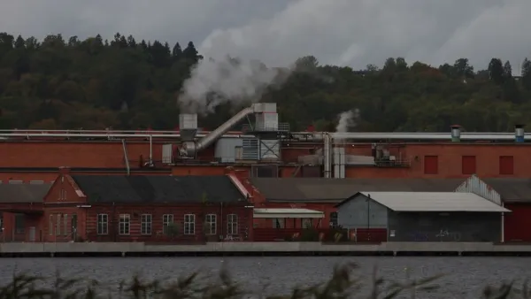 Smoldering Waste Pile Triggers Major Fire Response in Rusko