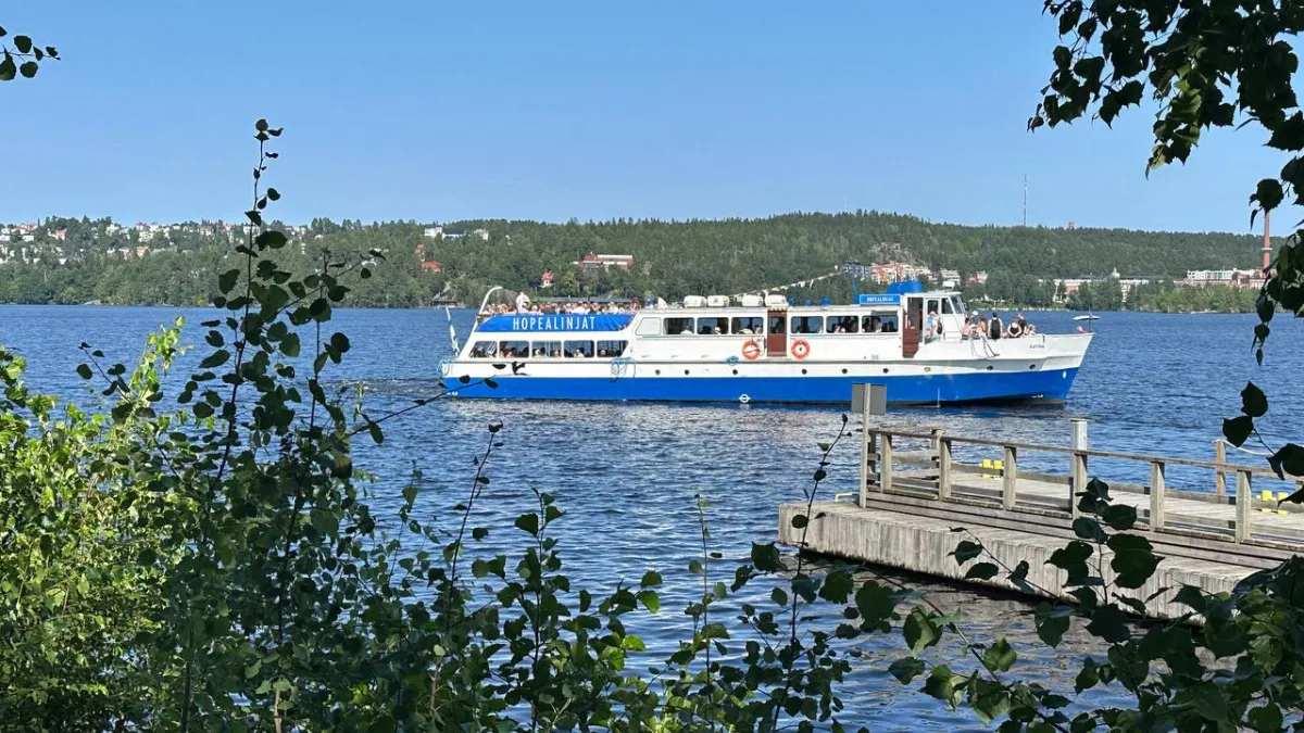 Hopealinjat boat to Viikinsaari