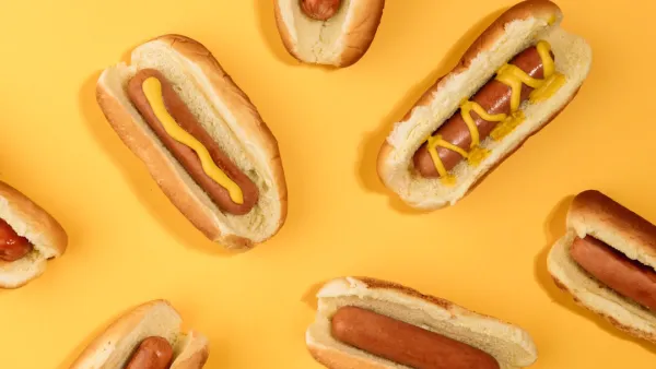 Terhi's Kiosk Sells 500 Hot Dogs in Record Day for Nokia and Pispala
