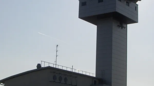 Kärkkäisen's 40-meter sign tower requires flight permit