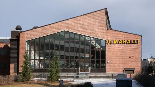 Tampere requires assistants to be 15 and able to swim for free pool entry