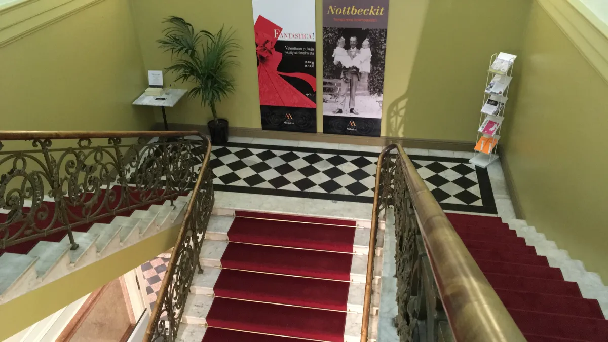 Kuva on Tampereella sijaitsevasta Näsilinnasta. Rakennuksen toisessa kerroksessa toimii Museo Milavida.