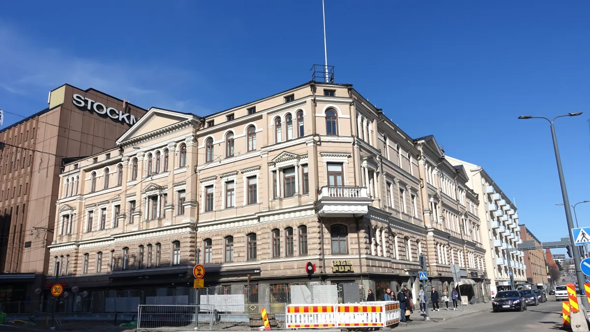 Rautatienkatu 14 / Hämeenkatu 2, Tampere.