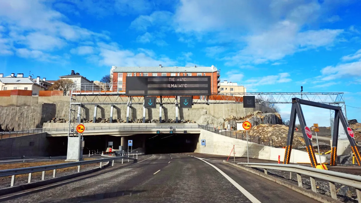Eastern end of the Rantaväylä Tunnel in Tampere.