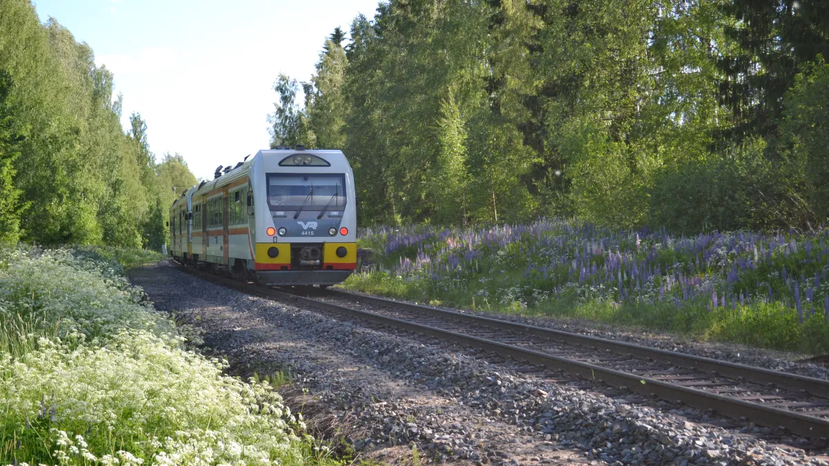 A VR Class Dm12 diesel multiple unit on Tampere–Haapamäki railway in Vilppula, Mänttä-Vilppula, Finland.