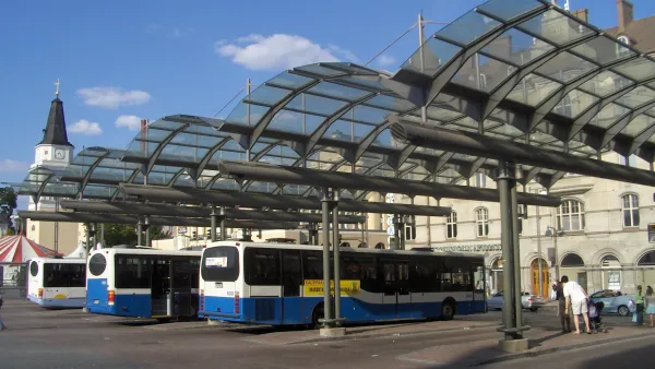 Counter-Protester Detained After May Day Attack at Keskustori as Suspected Far-Right Assailants Continue March