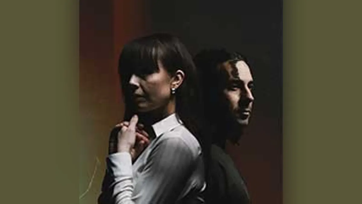 Eva & Manu - Back for the holidays 2026 K-18