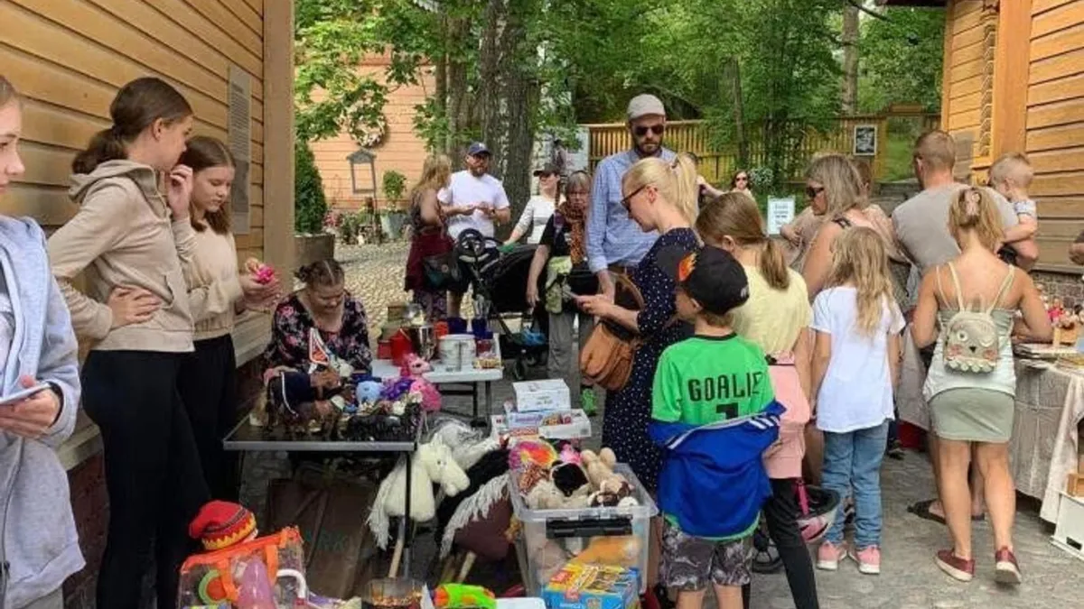 Lasten Oma Tori ja lelukirppis