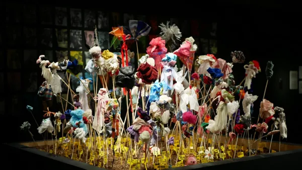 Villi and Ruotsalo: Hand-sewn Textile Sculptures Meet Mythic Asfodeliniityt at Showroom Klingendahl